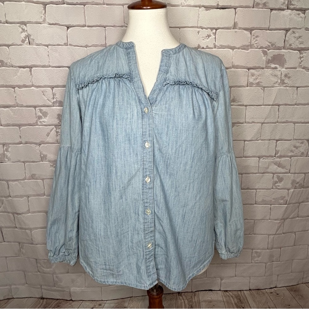 Old Navy Denim Ruffled Long Sleeve Shirt Size Medium